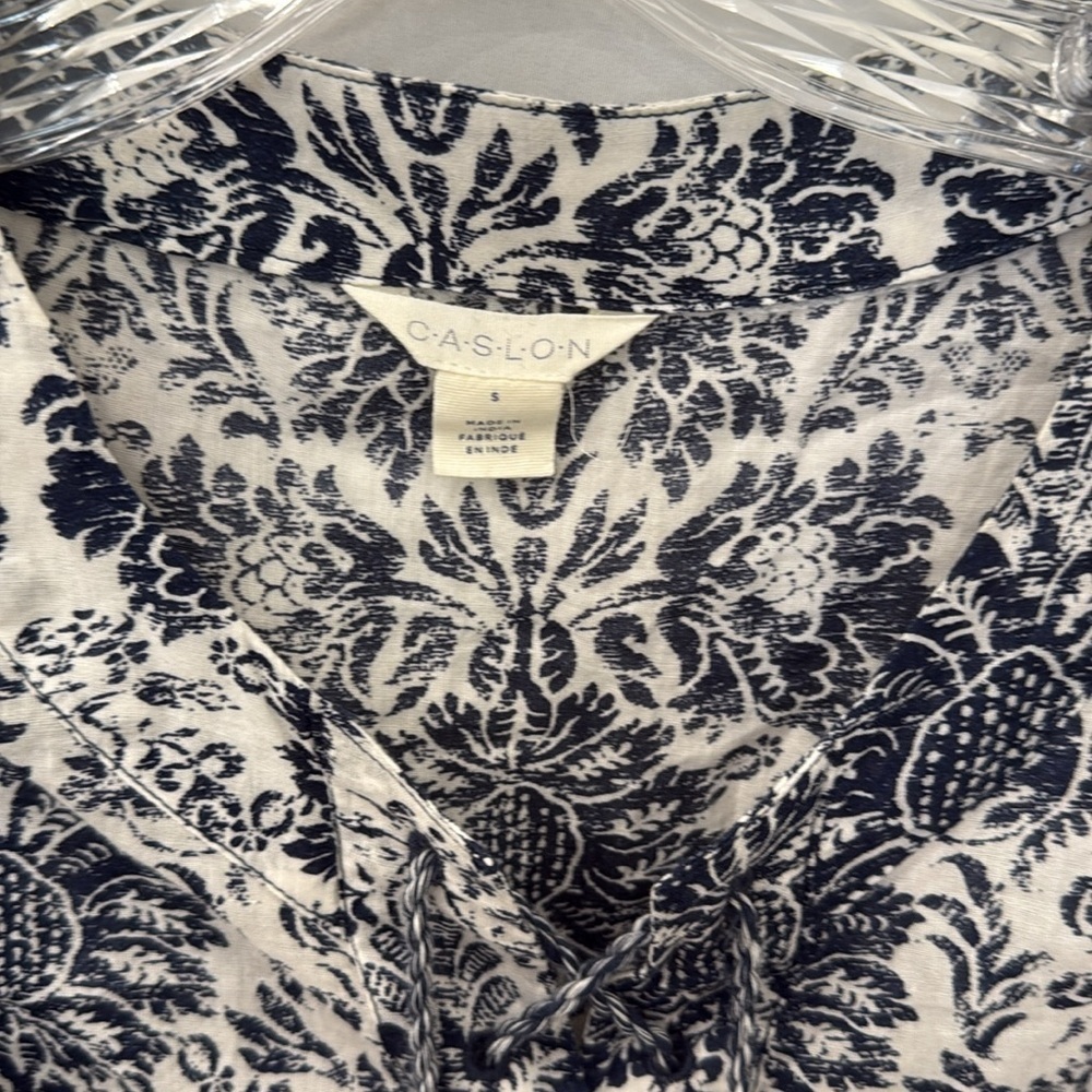 Nordstrom Caslon Blue Flutter Sleeve Blouse sz small - Picture 2 of 5